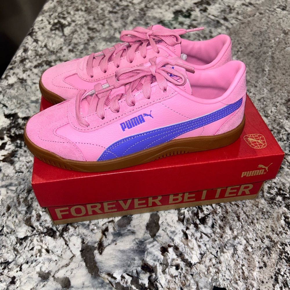 Puma big kid shoes size 4